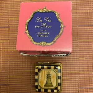 La vie en rose Limoge chess game